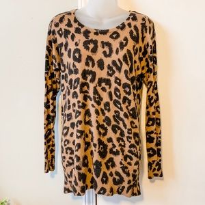 🌸 4/$40 Leopard Print Sweater Top